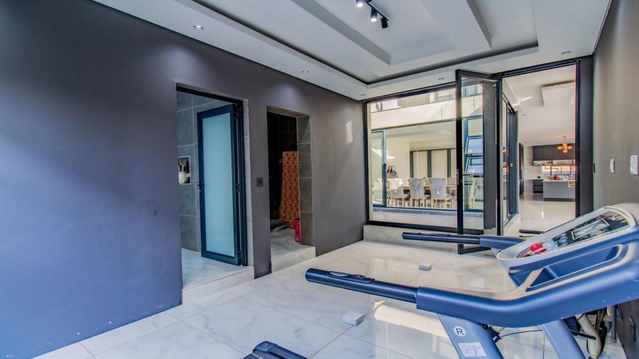 6 Bedroom Property for Sale in The Islands Estates North West